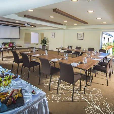 Castellum 4* Hollókő